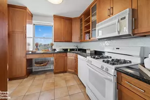 2621 Palisade Ave, New York City, NY 10463 - Photo 14