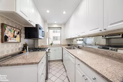 3 E 71st Street #5A, New York City, NY 10021 - Photo 6