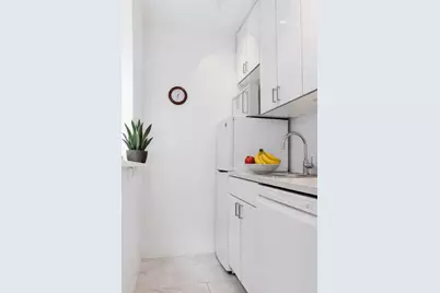200 E 16th Street #4-B, New York City, NY 10003 - Photo 4