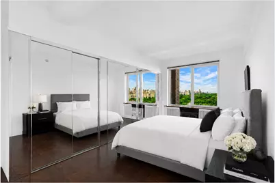 120 Central Park S #19A, New York City, NY 10019 - Photo 10