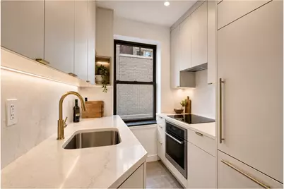 120 Central Park S #19A, New York City, NY 10019 - Photo 6