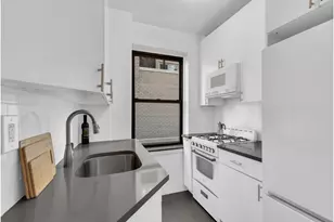120 Central Park S, New York City, NY 10019 - Photo 6