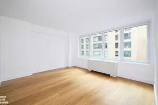 210 Central Park S, New York City, NY 10019 - Photo 14