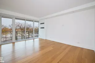210 Central Park S, New York City, NY 10019 - Photo 12