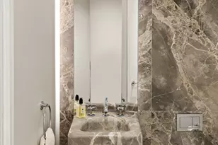 430 E 58th St, New York City, NY 10022 - Photo 6