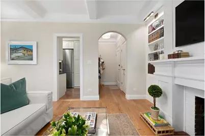 155 E 73rd Street #1D, New York City, NY 10021 - Photo 2