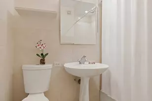160 E 38th St, New York City, NY 10016 - Photo 6
