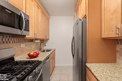 160 E 38th Street #4C, New York City, NY 10016 - Photo 4