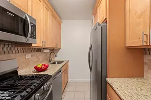 160 E 38th St, New York City, NY 10016 - Photo 4