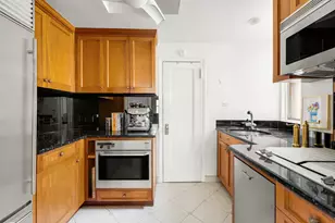 7 E 85th St, New York City, NY 10028 - Photo 8