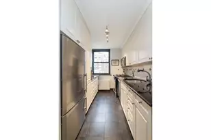 420 E 51st St, New York City, NY 10022 - Photo 4
