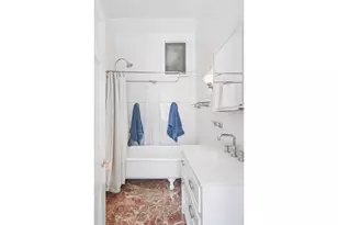 452 W 44th St, New York City, NY 10036 - Photo 6