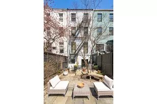 452 W 44th St, New York City, NY 10036 - Photo 10