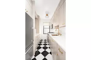 330 E 79th St, New York City, NY 10075 - Photo 4