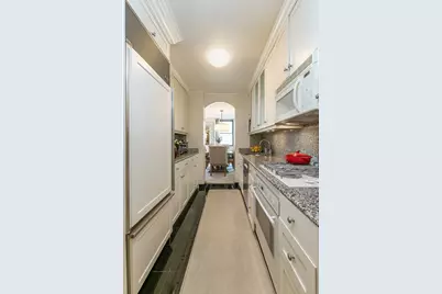 420 E 51st Street #6J, New York City, NY 10022 - Photo 4