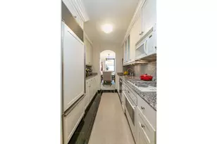 420 E 51st St, New York City, NY 10022 - Photo 4