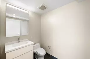 425 W 53rd St, New York City, NY 10019 - Photo 10