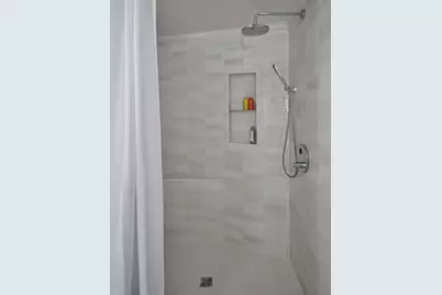 99 Clinton Street #10, New York City, NY 11201 - Photo 12