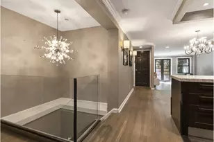 332 W 19th St, New York City, NY 10011 - Photo 8