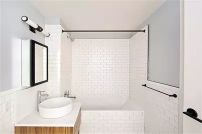 213 Maujer Street #7, Brooklyn, NY 11206 - Photo 4
