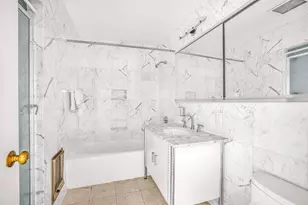 425 E 58th St, New York City, NY 10022 - Photo 8