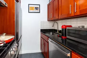 120 E 90th St, New York City, NY 10128 - Photo 8