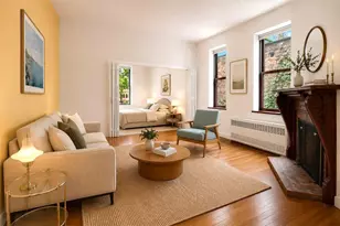 434 W 20th St, New York City, NY 10011 - Photo 1