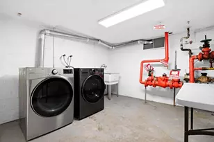 434 W 20th St, New York City, NY 10011 - Photo 8