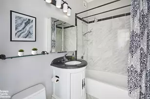 200 E 32nd St, New York City, NY 10016 - Photo 10