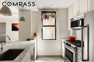 74 W 68th St, New York City, NY 10023 - Photo 4