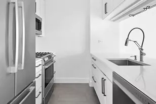 200 Riverside Blvd, New York City, NY 10069 - Photo 4