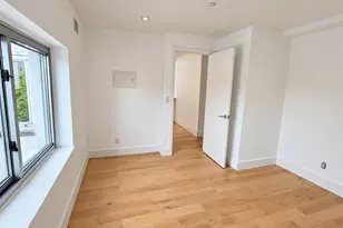 96 Woodpoint Rd, New York City, NY 11211 - Photo 10