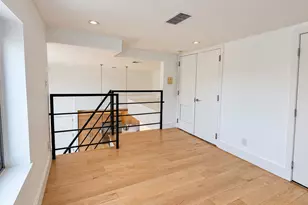 96 Woodpoint Rd, New York City, NY 11211 - Photo 20