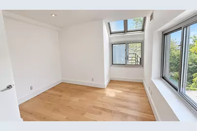 96 Woodpoint Road #3-A, New York City, NY 11211 - Photo 8