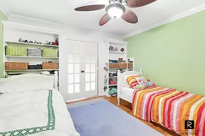 330 E 38th Street #16-B, New York City, NY 10016 - Photo 4