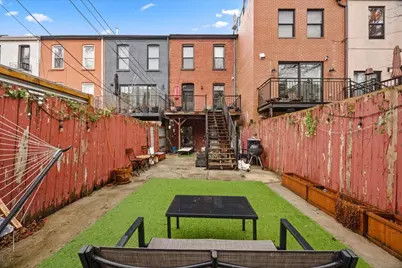 554 Lexington Avenue, New York City, NY 11221 - Photo 16