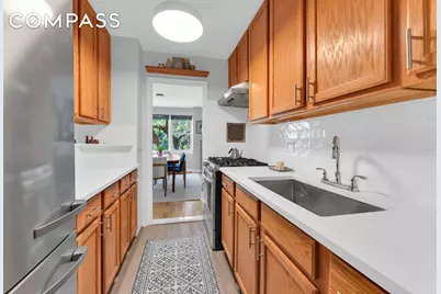 4555 Henry Hudson Parkway W #A310, New York City, NY 10471 - Photo 8
