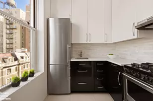 320 W 84th St, New York City, NY 10024 - Photo 2