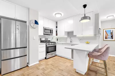 15 W 72nd Street #5-T, New York City, NY 10023 - Photo 2