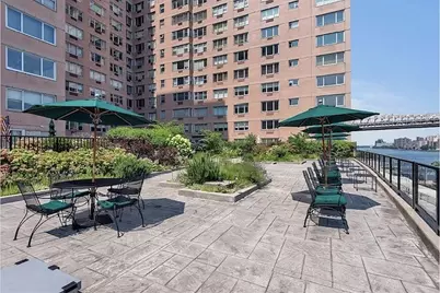 25 Sutton Place S #9N, New York City, NY 10022 - Photo 24
