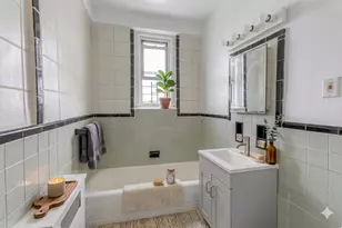 224 Highland Blvd, New York City, NY 11207 - Photo 10