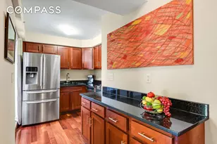 335 Warren St, New York City, NY 11201 - Photo 4
