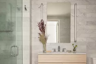 234 E 46th St, New York City, NY 10017 - Photo 22