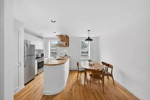 598 Pacific St, New York City, NY 11217 - Photo 6