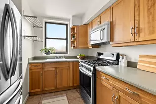 275 Webster Ave, New York City, NY 11230 - Photo 4