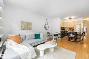 505 W 47th St, New York City, NY 10036 - Photo 2