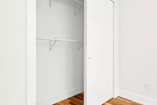 41-18 27th St, New York City, NY 11101 - Photo 8