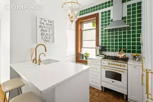 237 W 11th St, New York City, NY 10014 - Photo 6