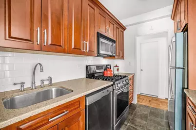 40 E 9th Street #2G, New York City, NY 10003 - Photo 8
