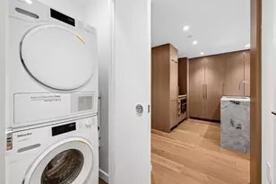 111 W 56th St, New York City, NY 10019 - Photo 10